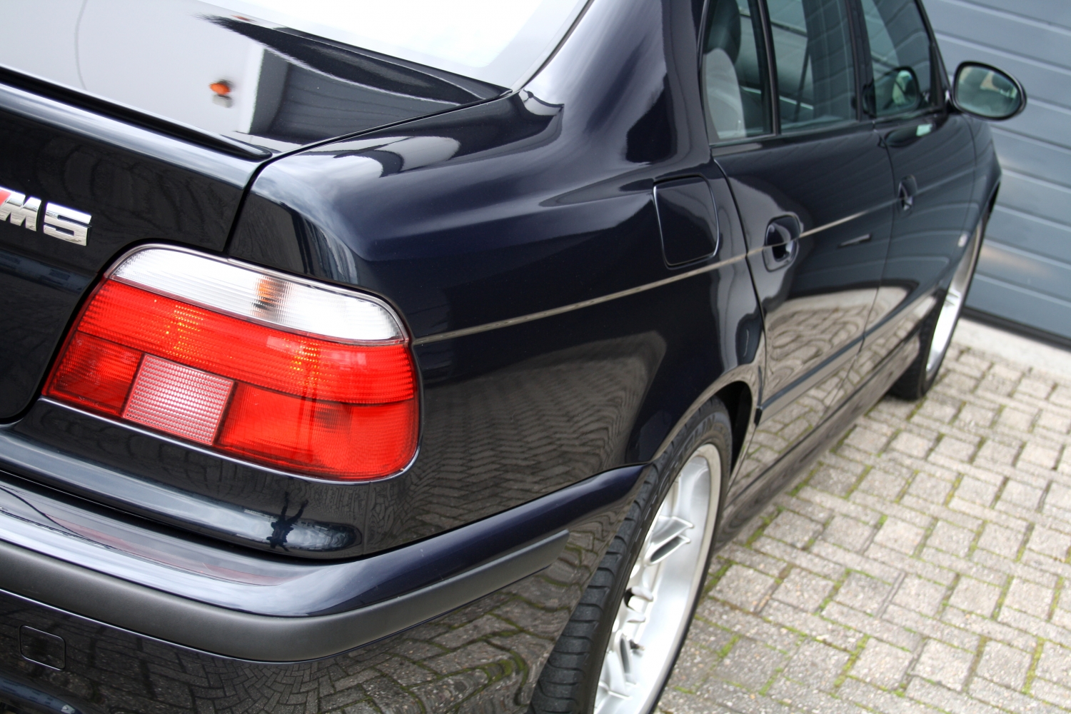 BMW-M5-E39-2000-030.JPG