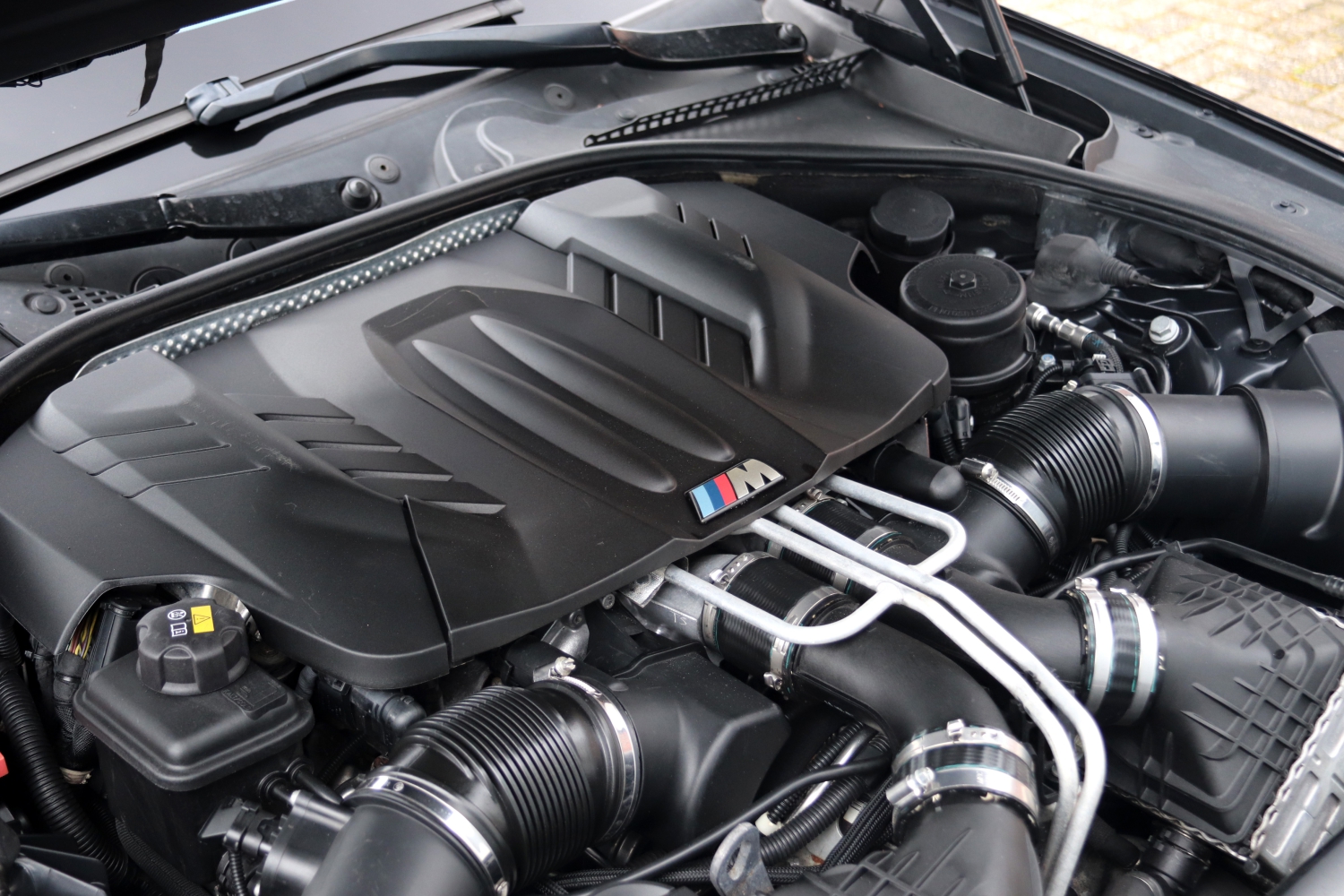 BMW-M5-F10-2012-1727-093.JPG