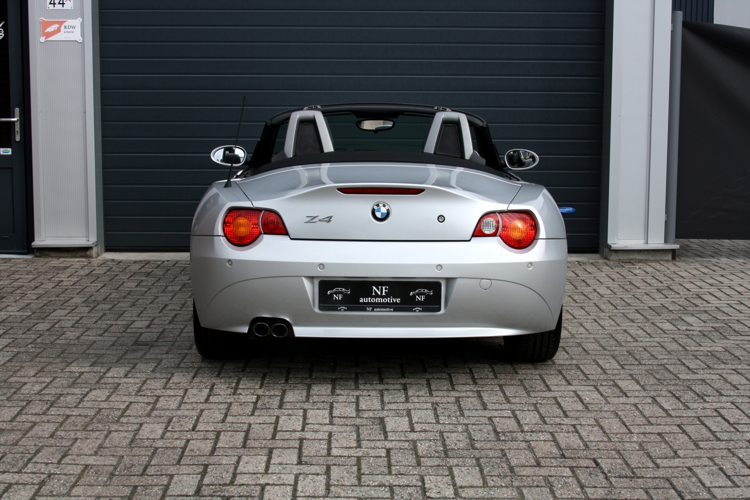 BMW-Z4-2.2i-Roadster-E85-2004-037.JPG