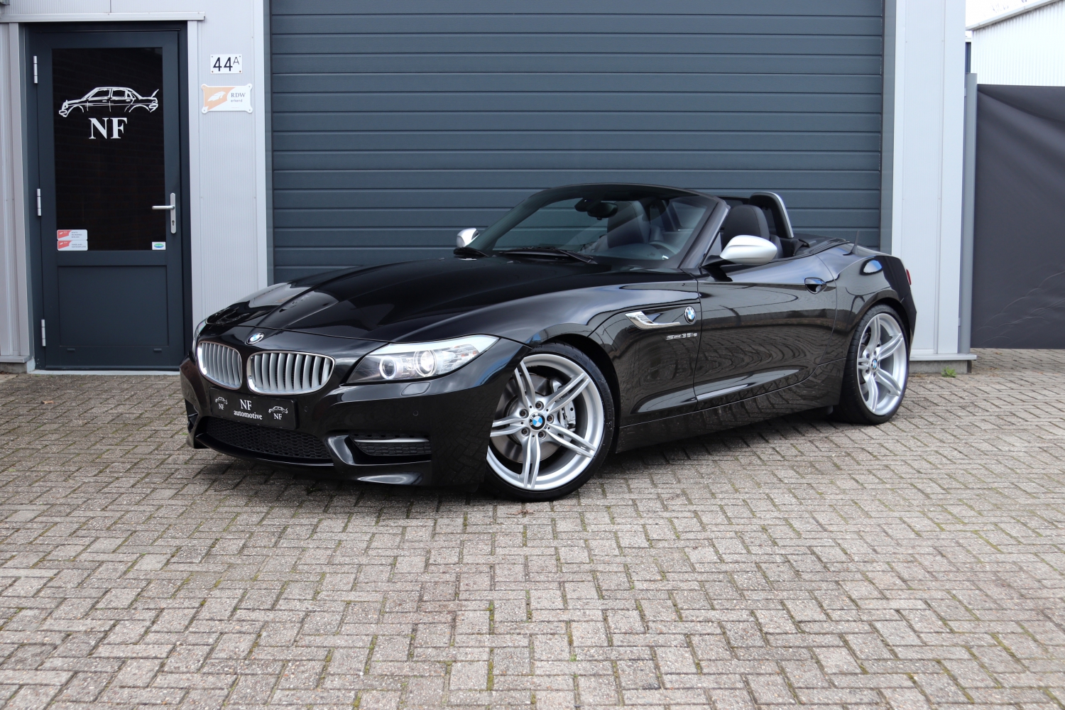 BMW-Z4-35is-E89-2010-TN035P-012.JPG