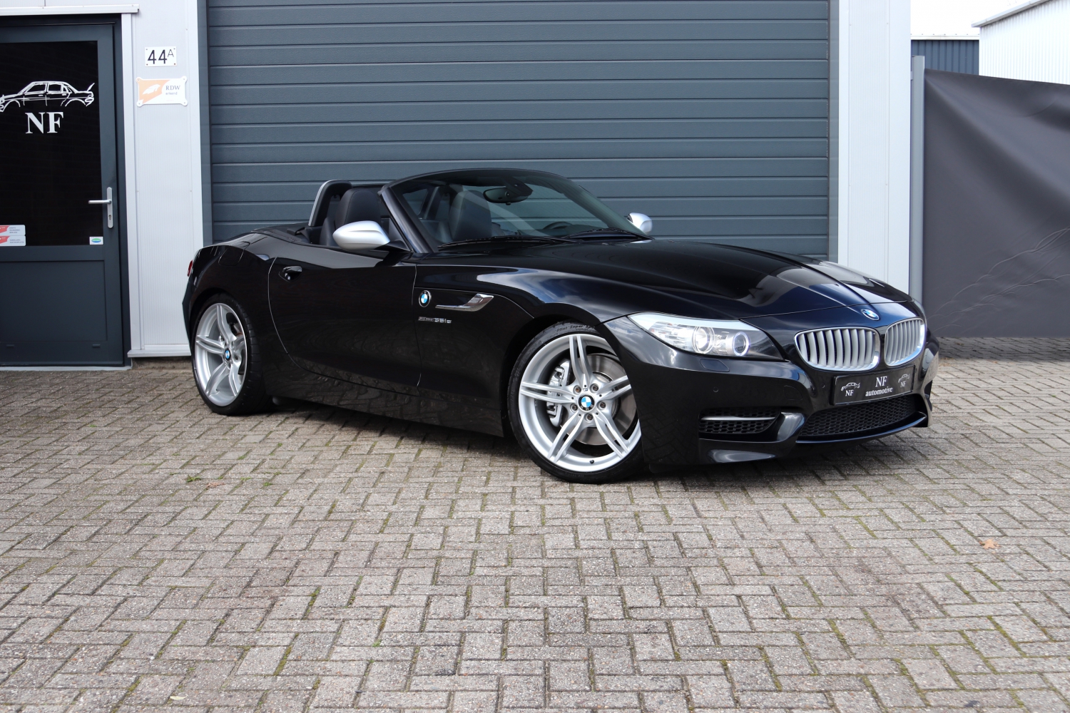 BMW-Z4-35is-E89-2010-TN035P-020.JPG