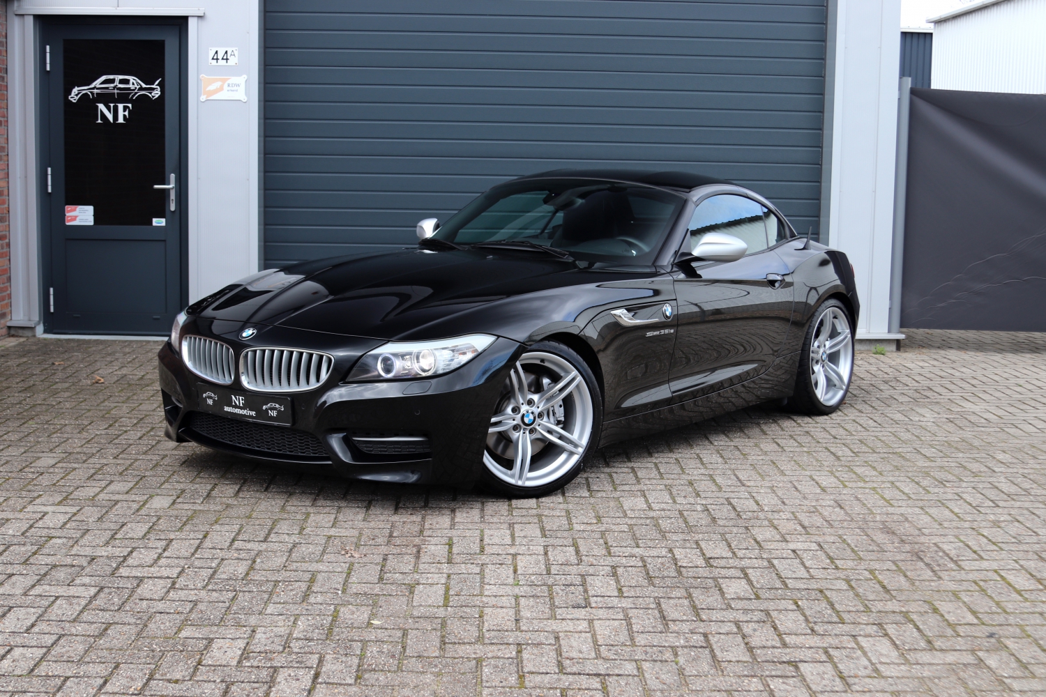 BMW-Z4-35is-E89-2010-TN035P-032.JPG