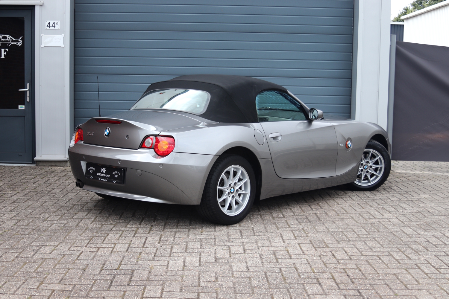BMW-Z4-Roadster-22i-E85-2005-SV492J-019.JPG