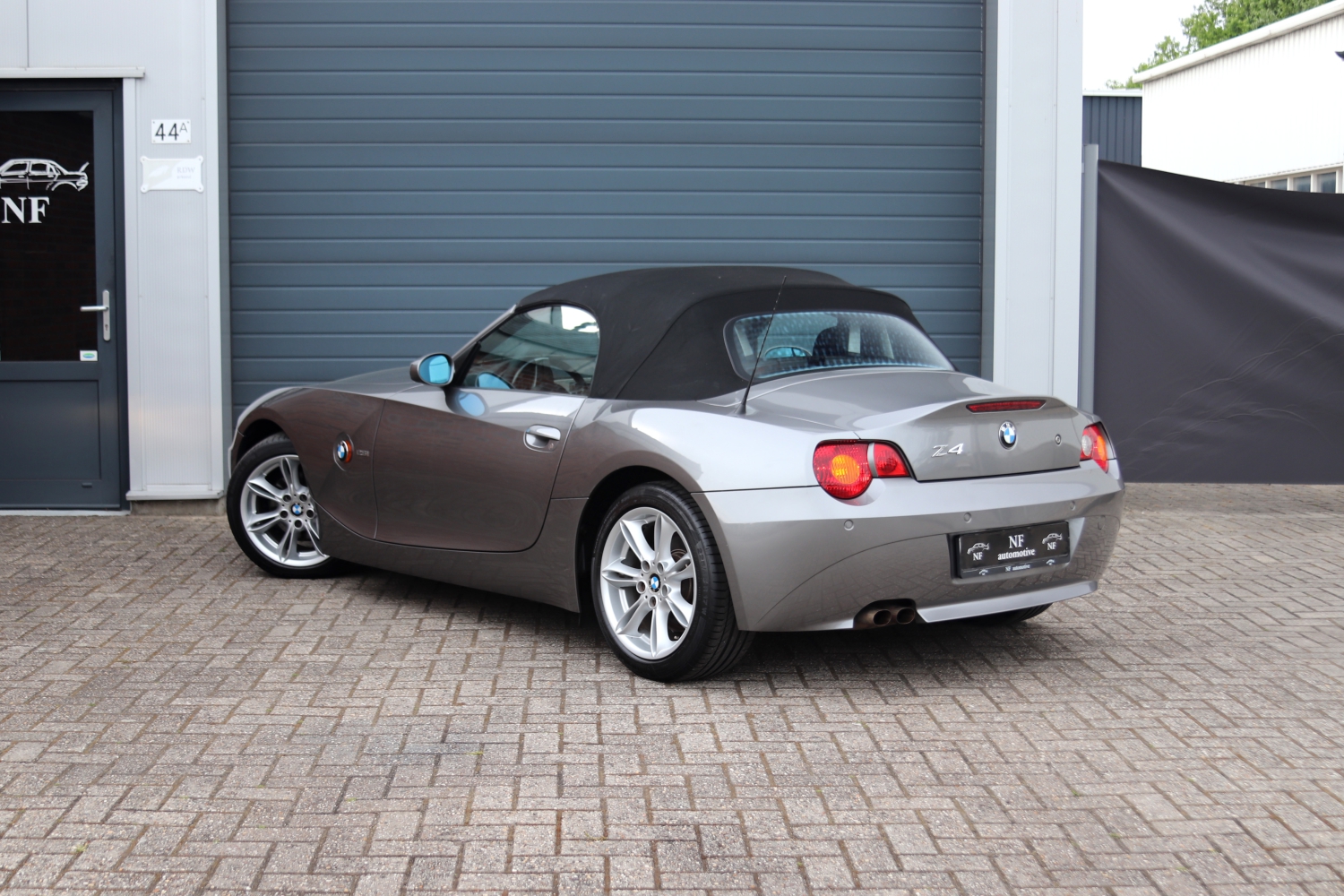 BMW-Z4-Roadster-25i-E85-9781-2004-087.JPG