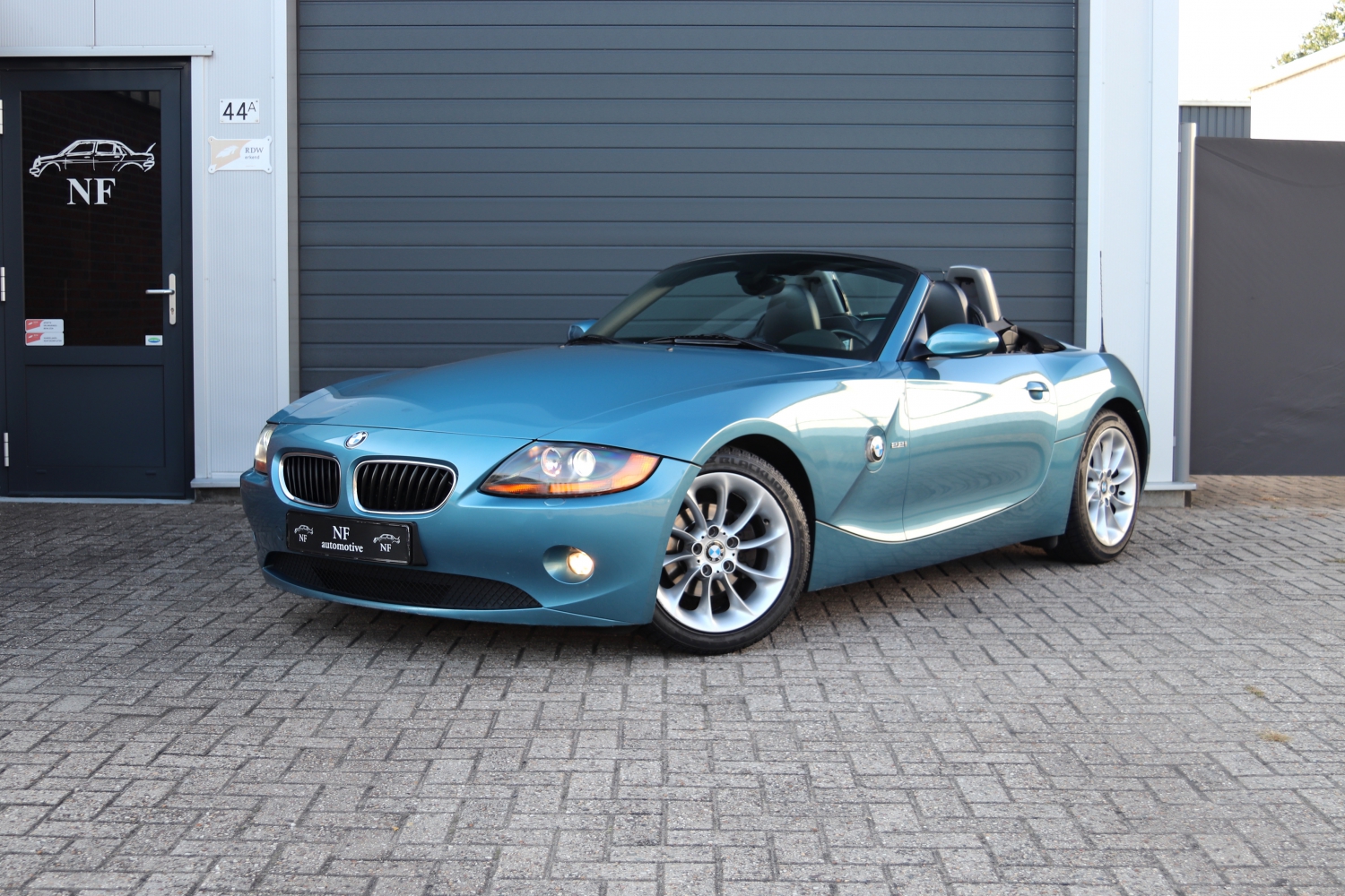 BMW-Z4-Roadster-E85-22i-2004-ZP191P-001.JPG