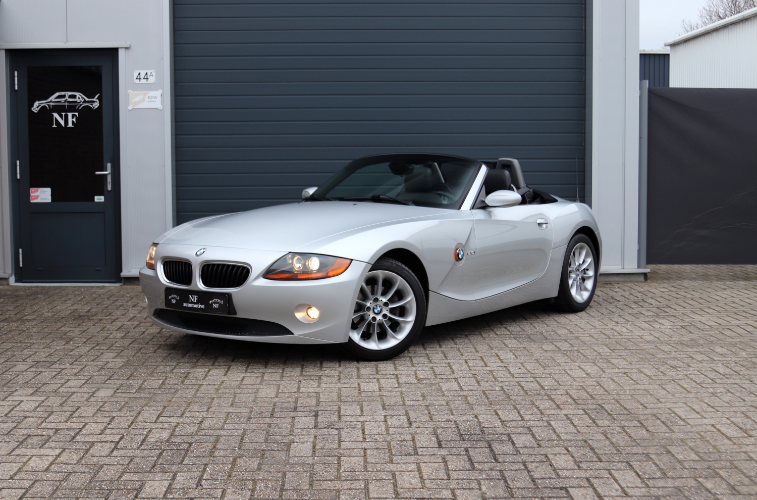 BMW-Z4-Roadster-E85-22i-2004-ZP191P-110.JPG