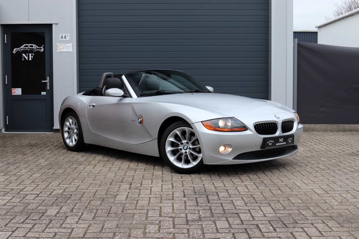 BMW-Z4-Roadster-E85-22i-2004-ZP191P-112.JPG