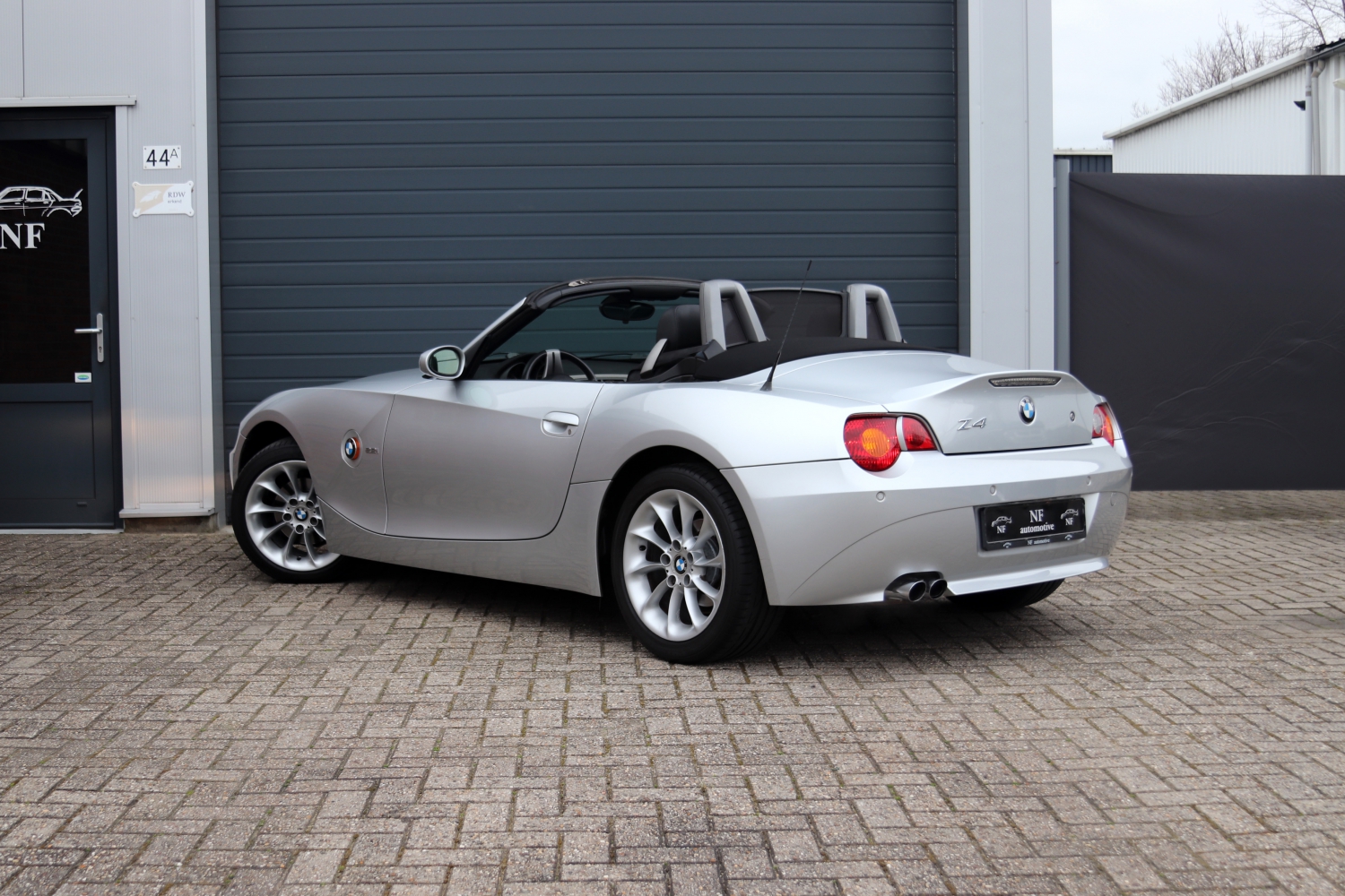 BMW-Z4-Roadster-E85-22i-2004-ZP191P-113.JPG