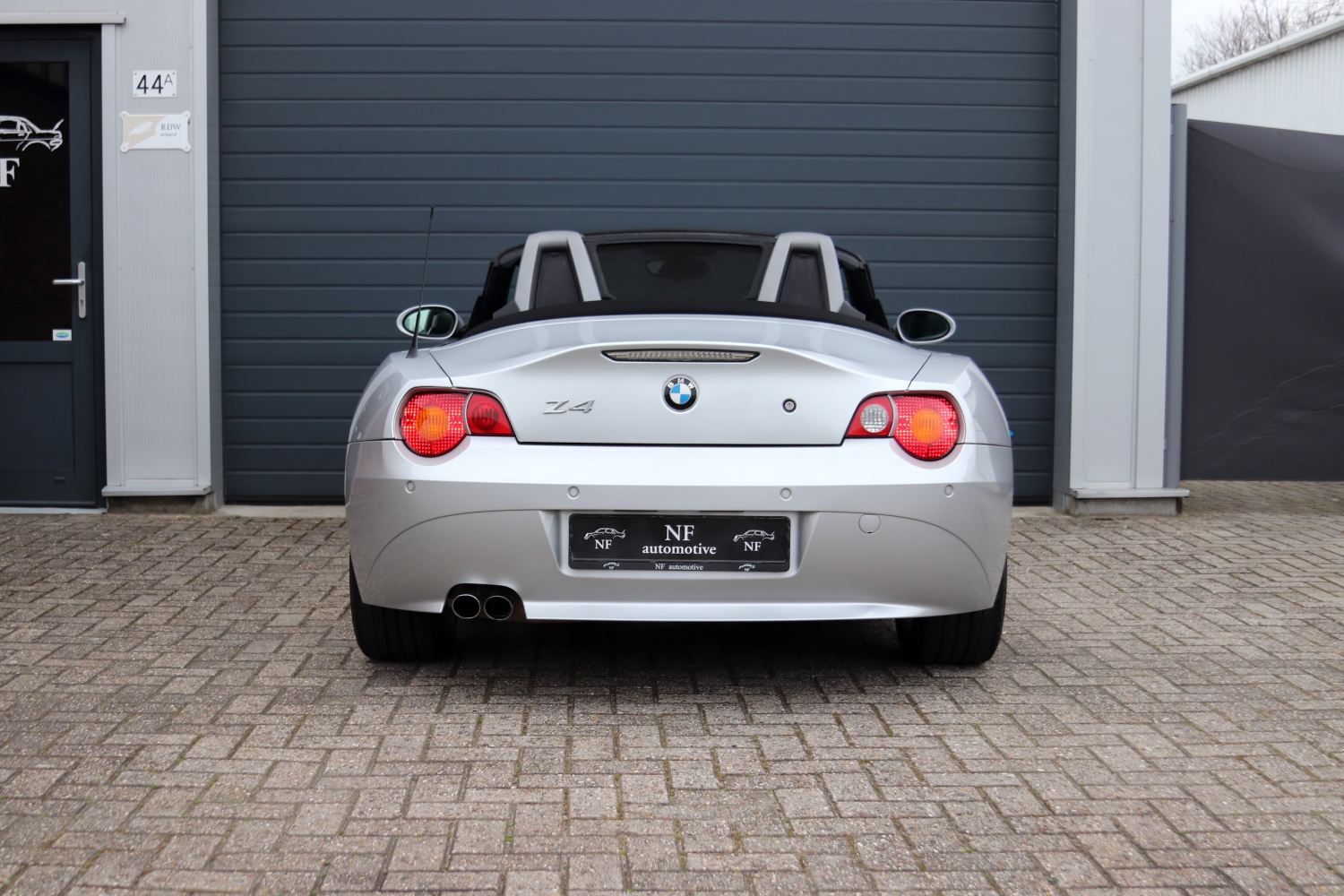 BMW-Z4-Roadster-E85-22i-2004-ZP191P-115.JPG