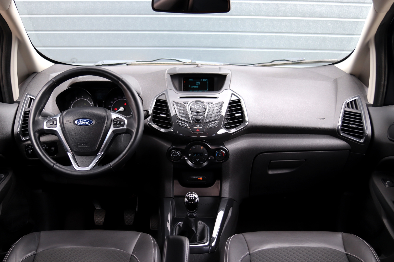 Ford-Ecosport-2015-N938ZJ-007.JPG