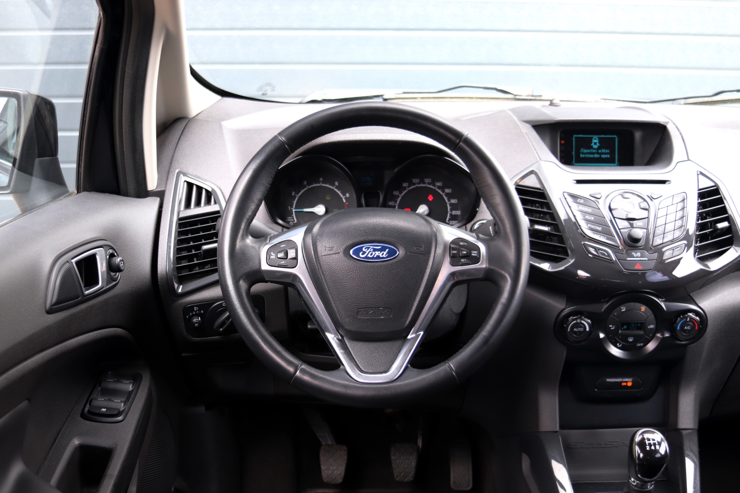 Ford-Ecosport-2015-N938ZJ-008.JPG