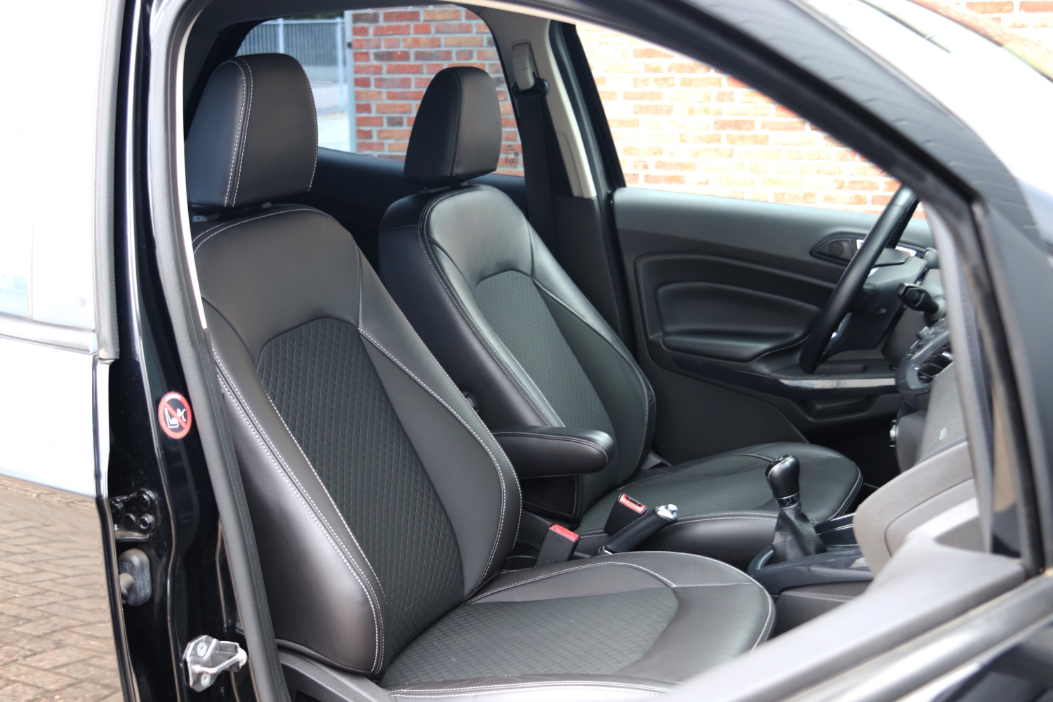 Ford-Ecosport-2015-N938ZJ-010.JPG