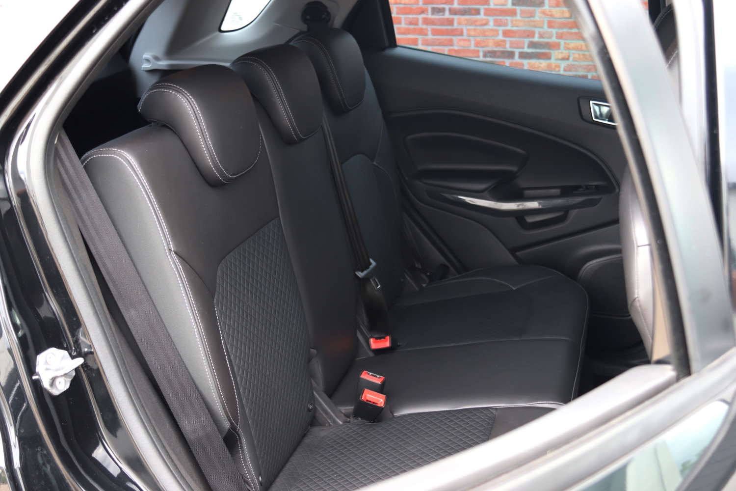Ford-Ecosport-2015-N938ZJ-011.JPG
