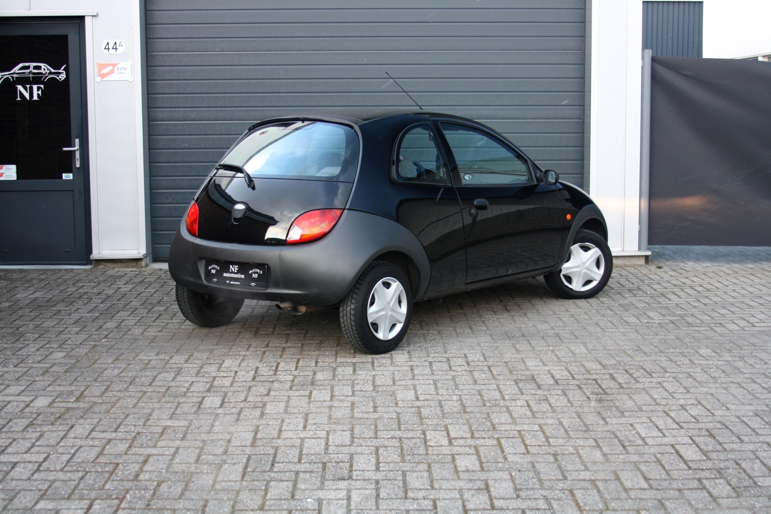 Ford-Ka-1.3-2001-014.JPG