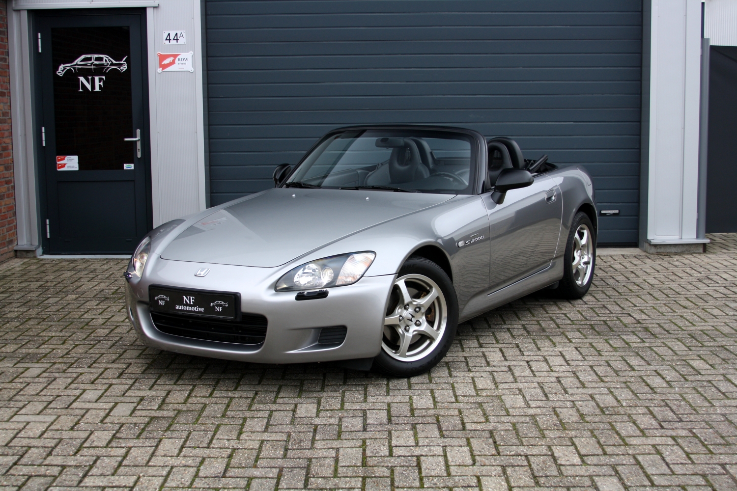 Honda-S2000-2000-006.JPG