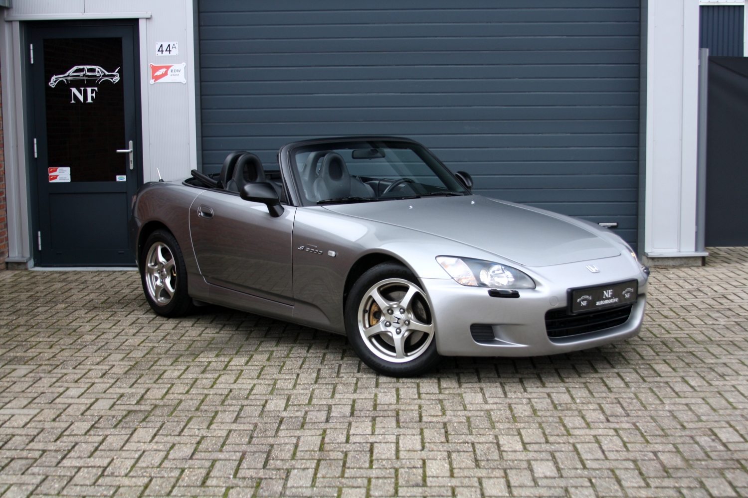 Honda-S2000-2000-010.JPG