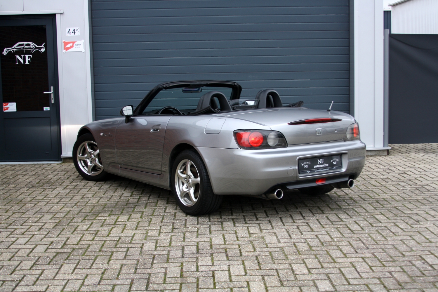 Honda-S2000-2000-014.JPG