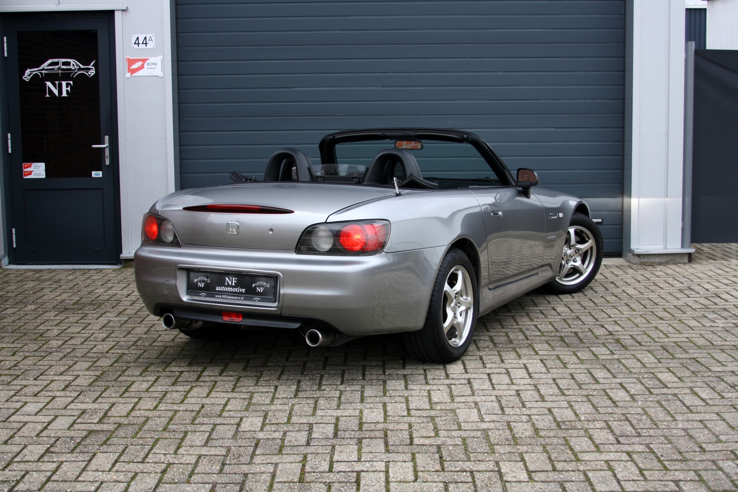 Honda-S2000-2000-017.JPG