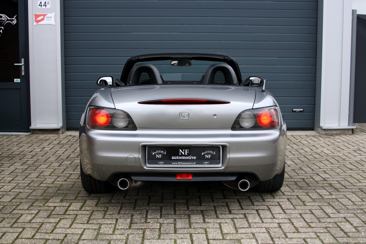 Honda-S2000-2000-020.JPG