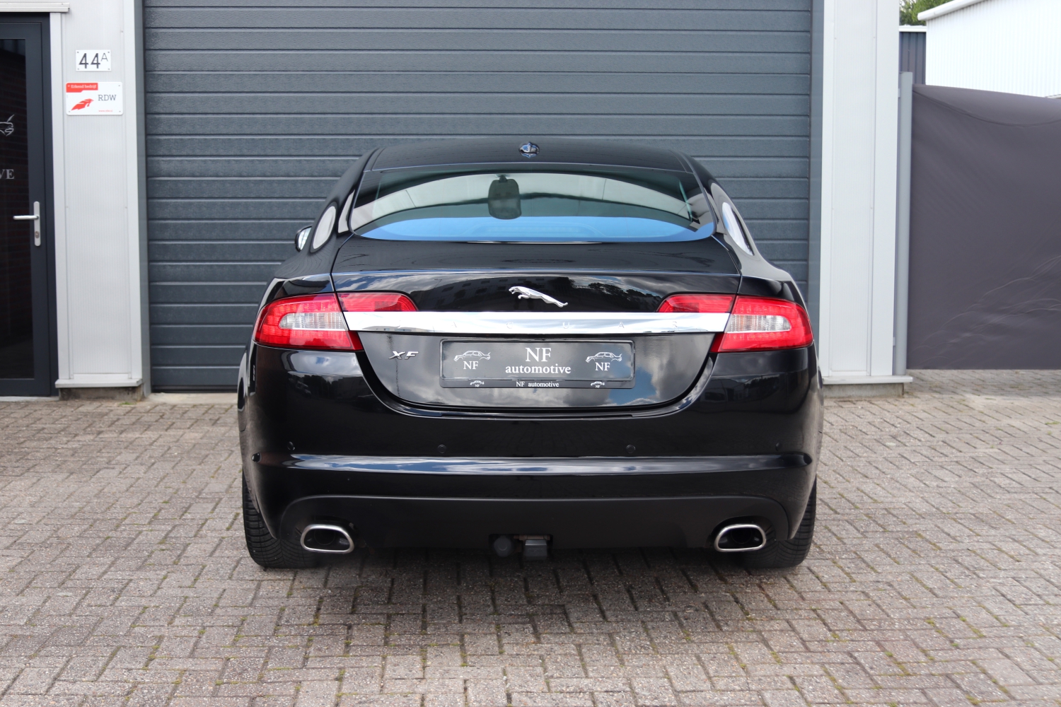 Jaguar-XF-X250-2009-87JND9-016.JPG