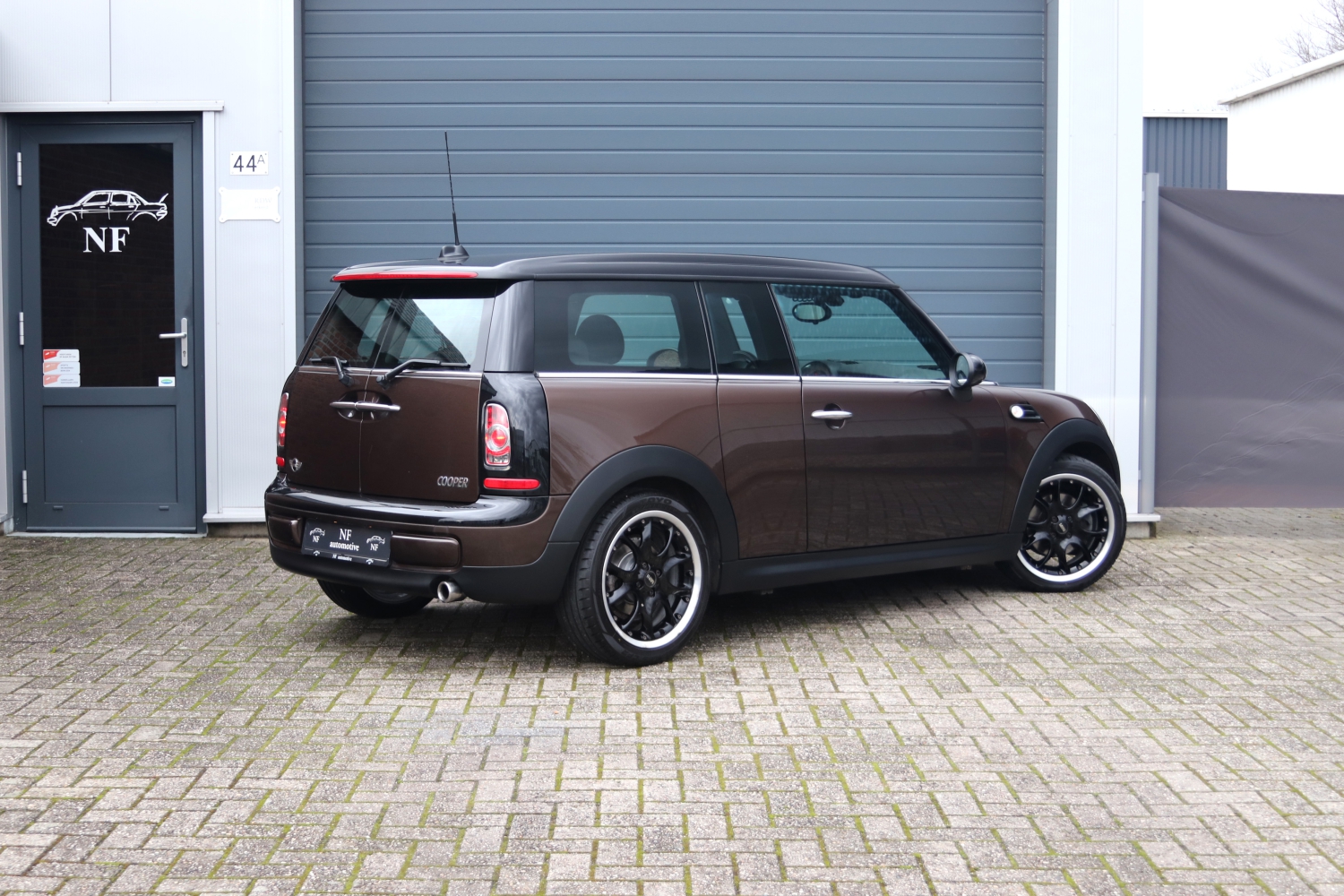 MINI-CLubman-Cooper-16-R55-2011-016.JPG