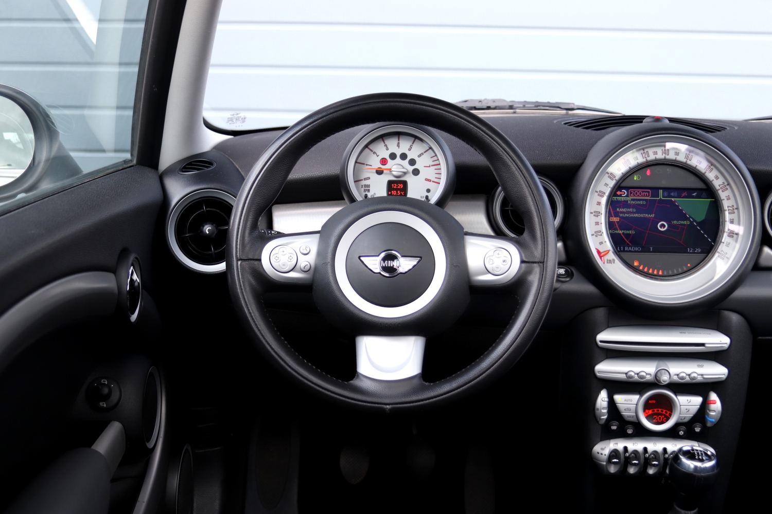 MINI-Clubman-Cooper-R55-2009-2930-024.JPG