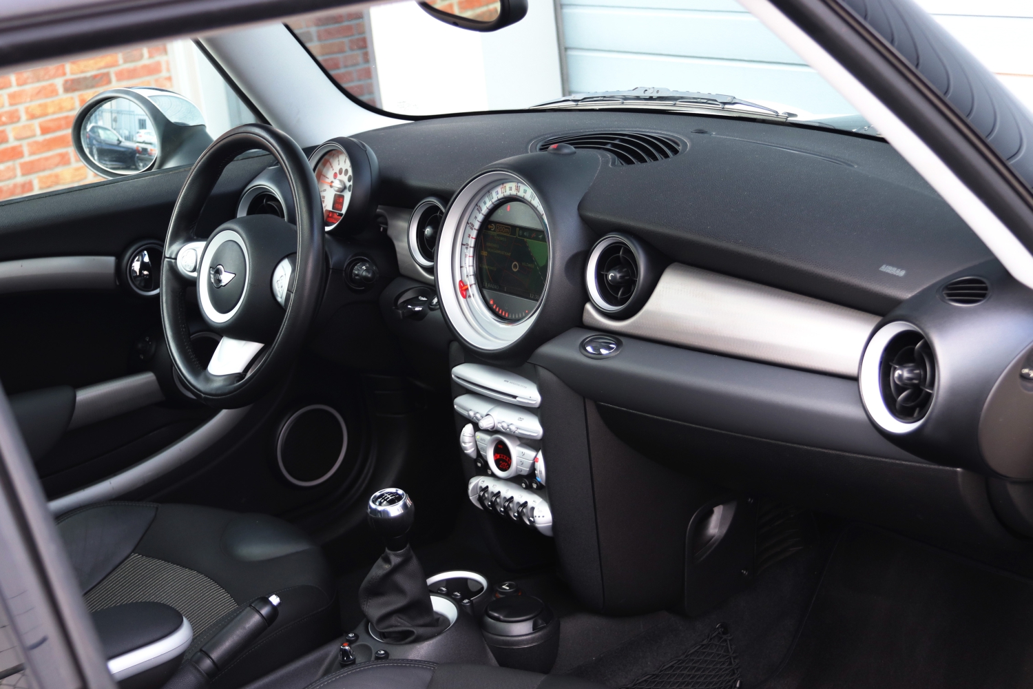 MINI-Clubman-Cooper-R55-2009-2930-028.JPG