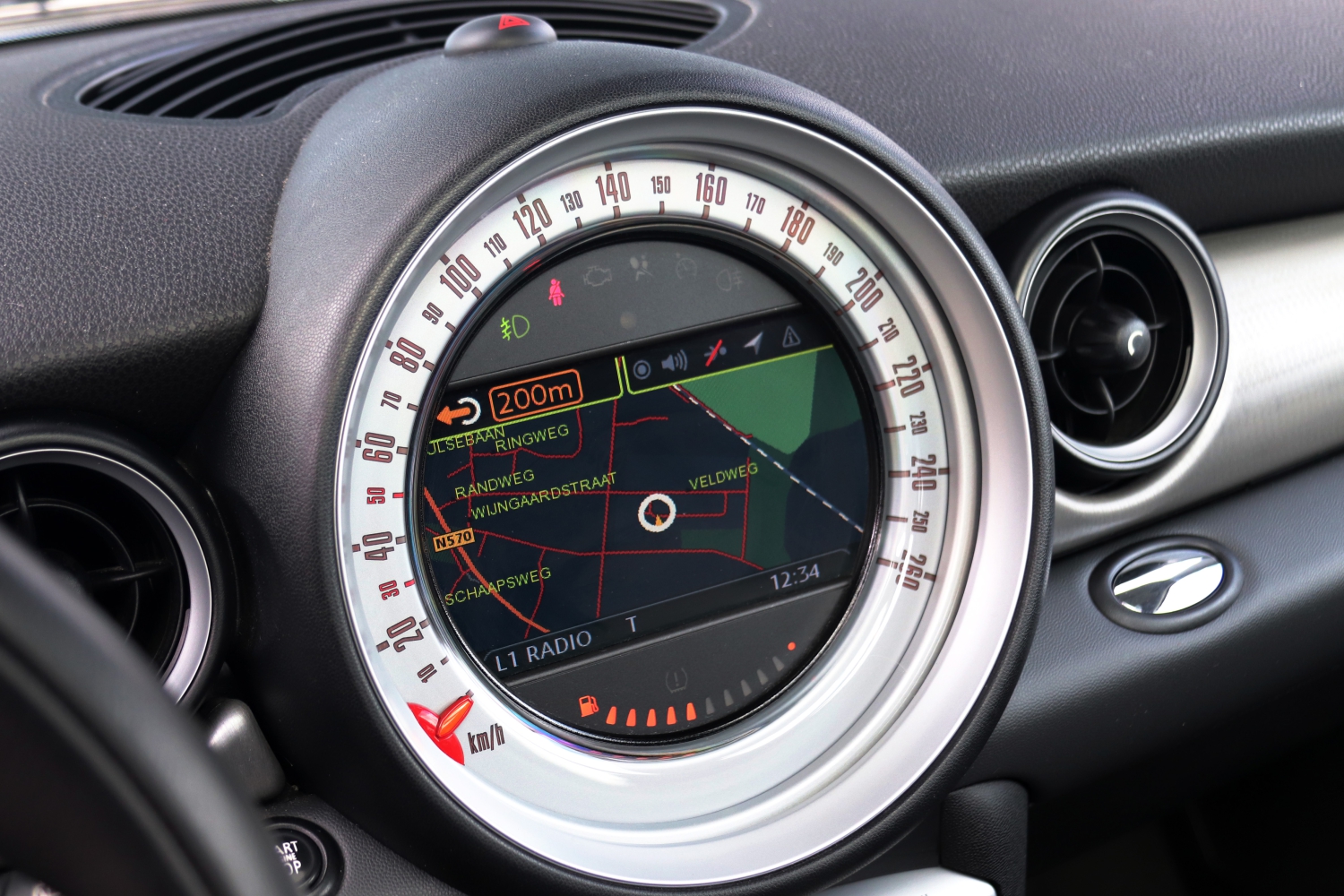 MINI-Clubman-Cooper-R55-2009-2930-048.JPG