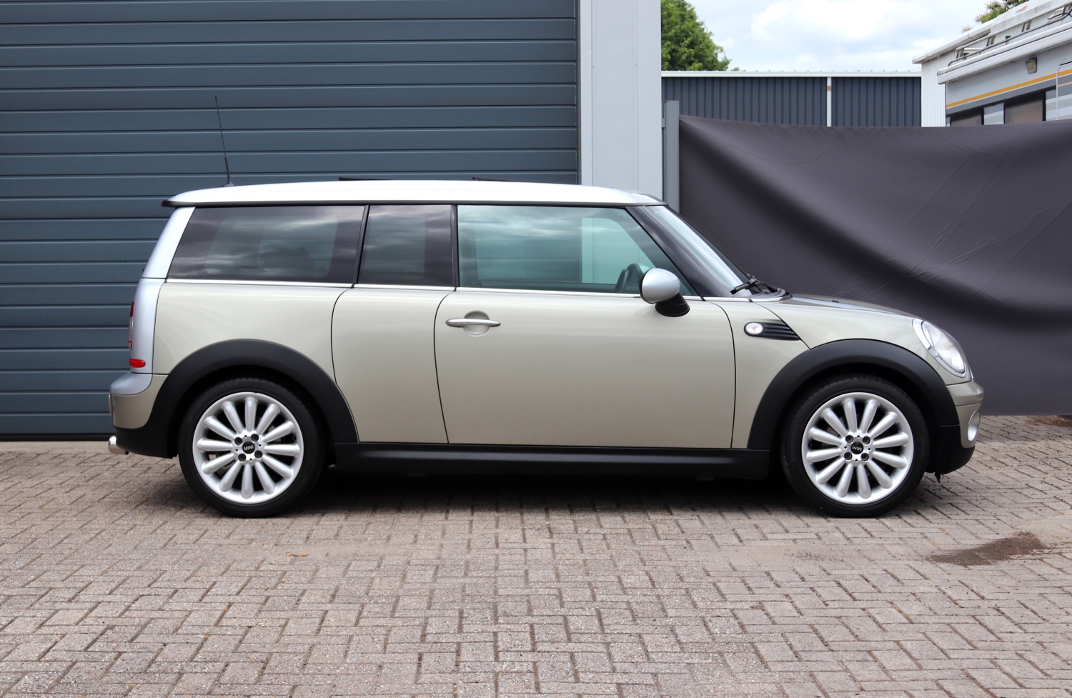 MINI-Clubman-Cooper-R55-RF879H-063.JPG