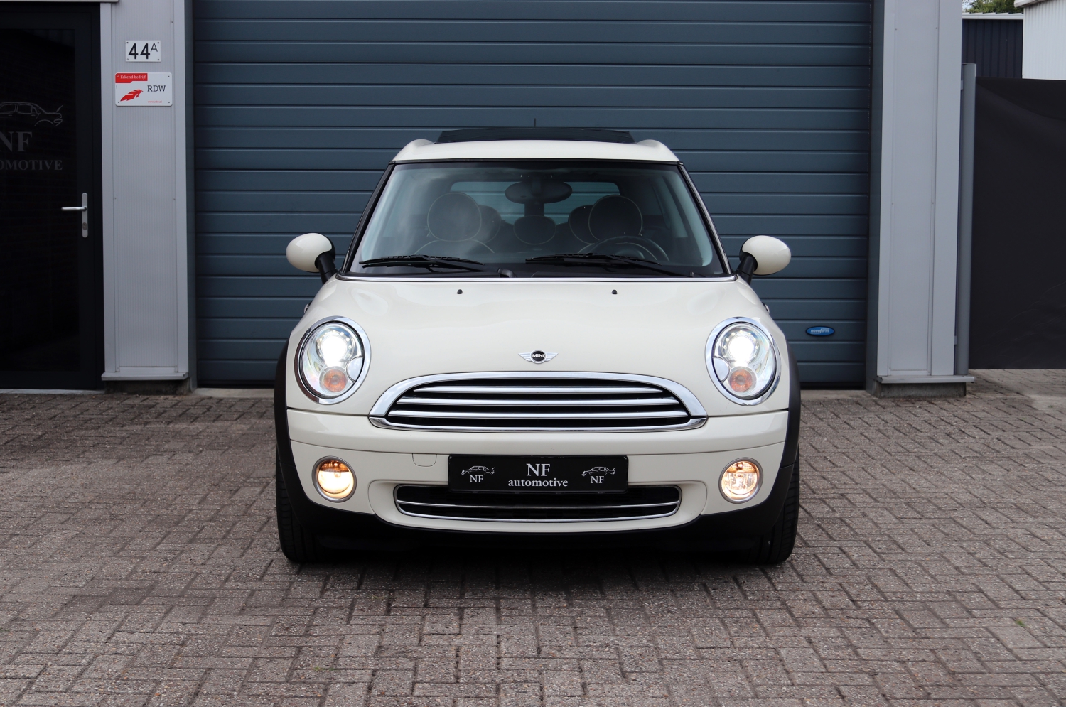 MINI-Clubman-R55-2010-6445-002.JPG