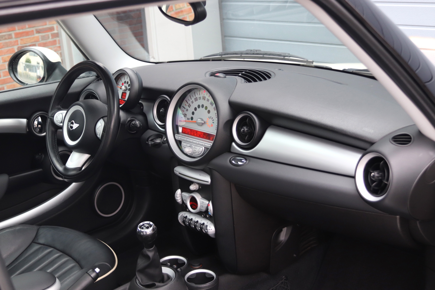MINI-Clubman-R55-2010-6445-009.JPG