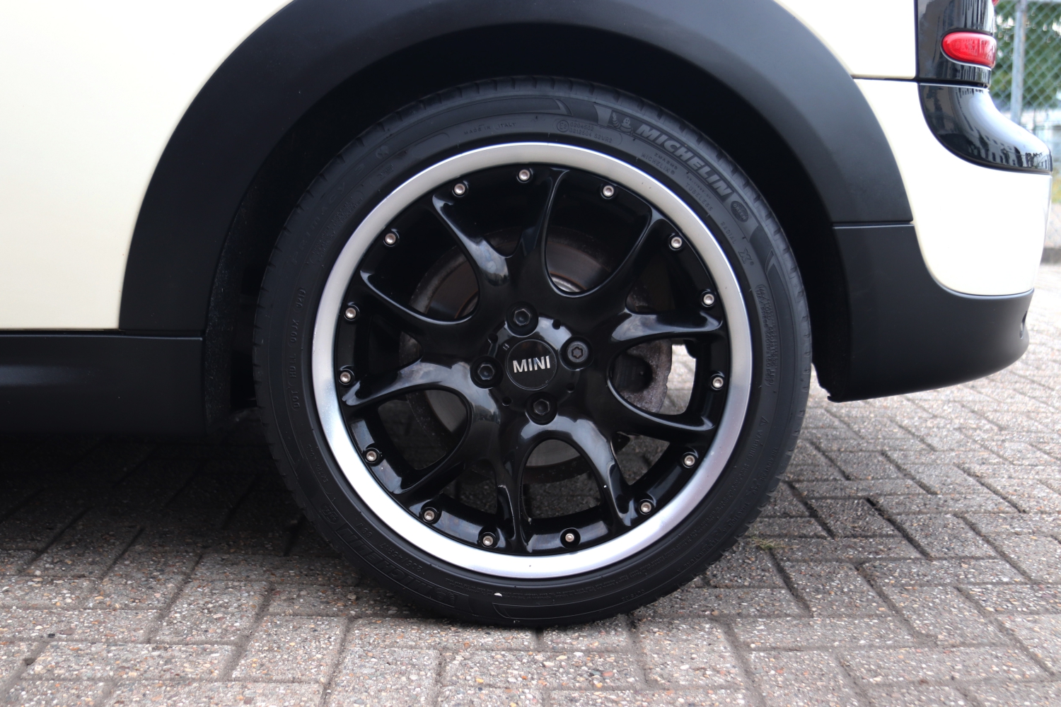 MINI-Clubman-R55-2010-6445-063.JPG