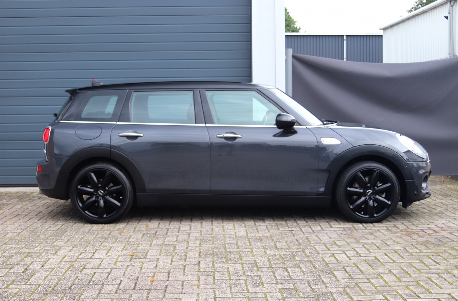 MINI-Clubman-S-F54-2015-L052ZB-073.JPG