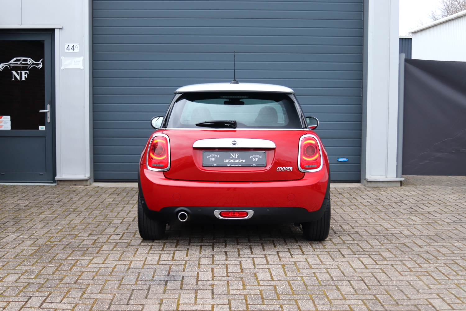 MINI-Cooper-15-F56-2014-006.JPG