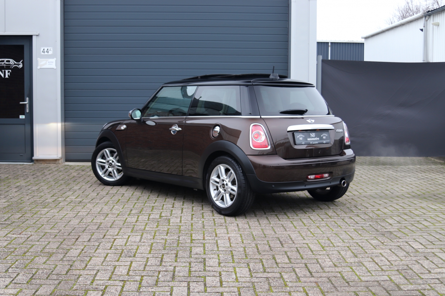 MINI-Cooper-R56-LCI-2011-016.JPG