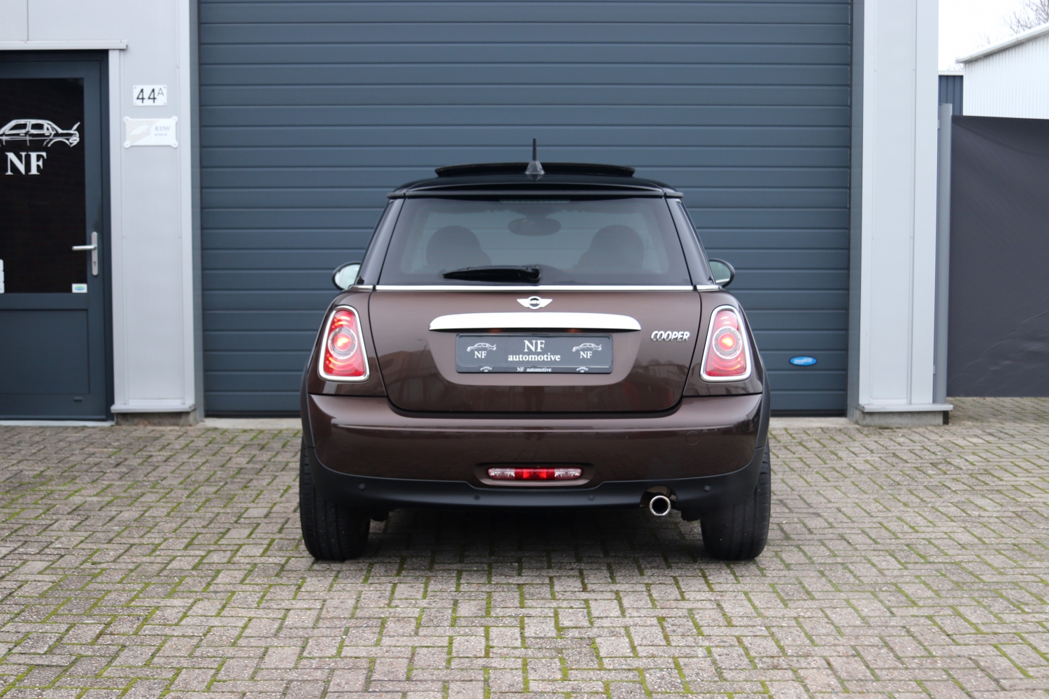 MINI-Cooper-R56-LCI-2011-019.JPG