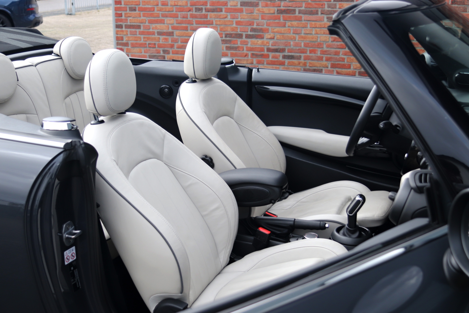 MINI-Cooper-S-Convertible-F57-2019-039.JPG