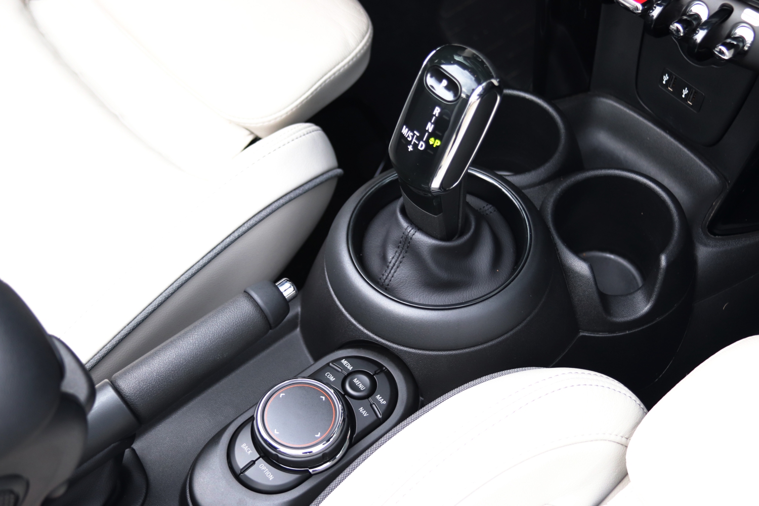 MINI-Cooper-S-Convertible-F57-2019-050.JPG