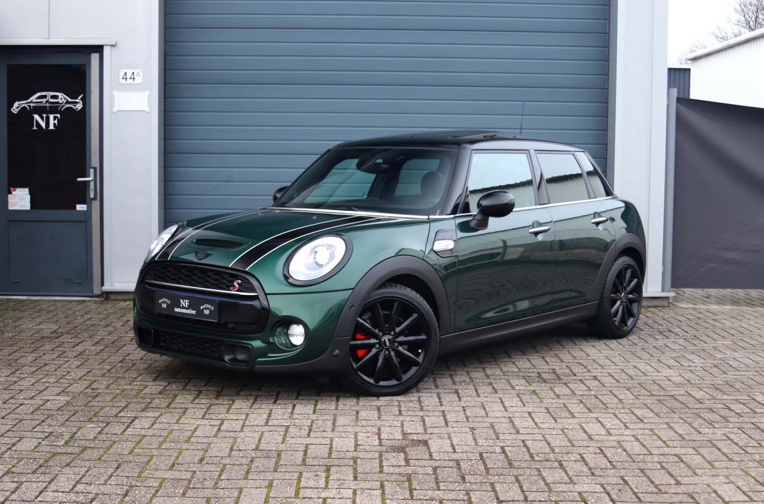 MINI-Cooper-S-F55-2014-8801-001.JPG