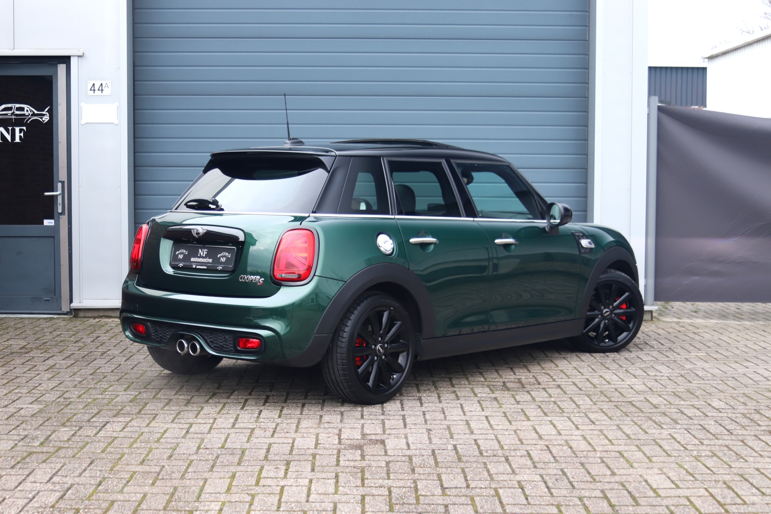 MINI-Cooper-S-F55-2014-8801-016.JPG