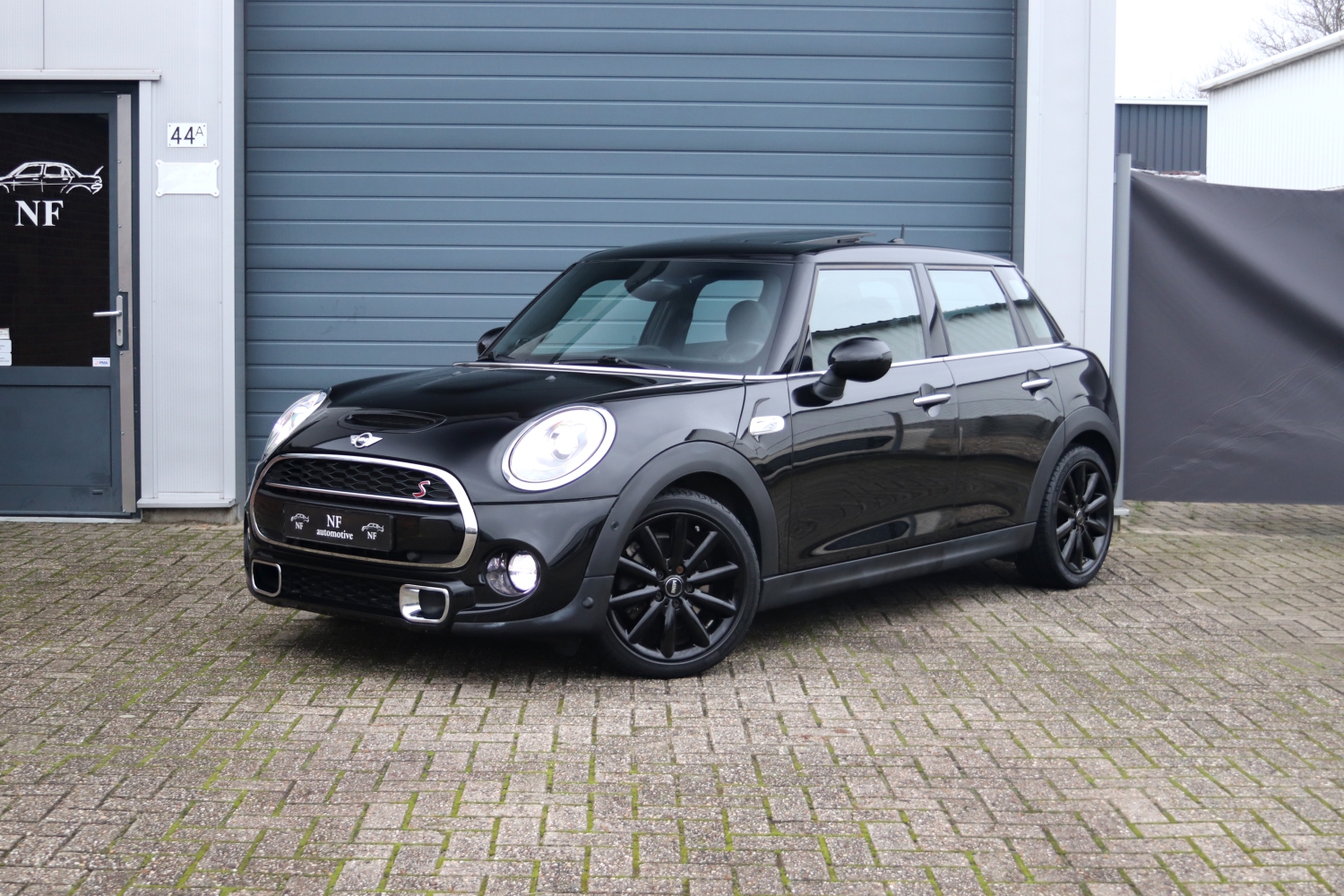 MINI-Cooper-S-F55-2015-X411NV-001.JPG