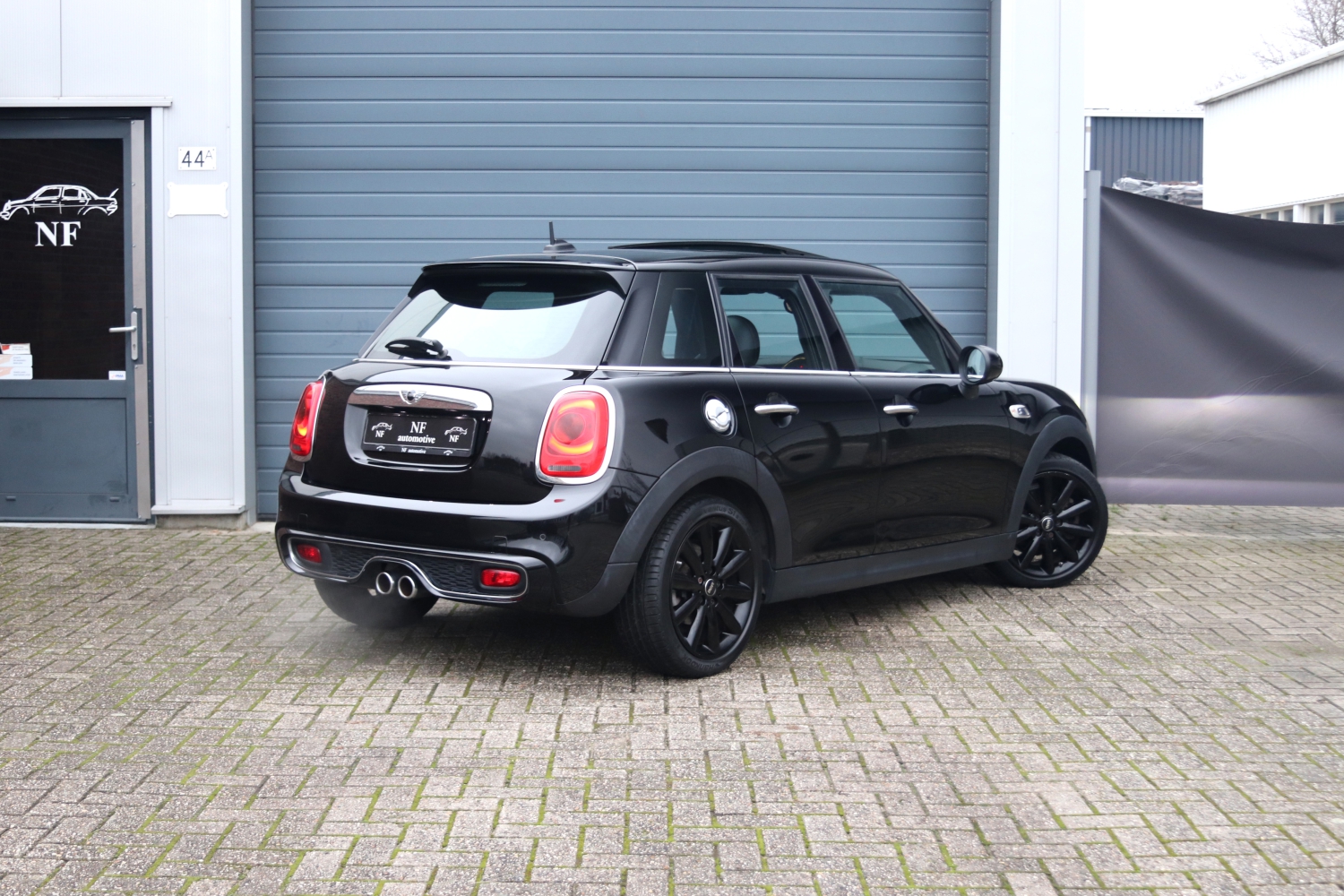 MINI-Cooper-S-F55-2015-X411NV-005.JPG