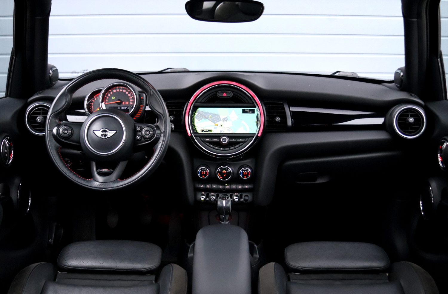 MINI-Cooper-S-F55-2015-X411NV-007.JPG
