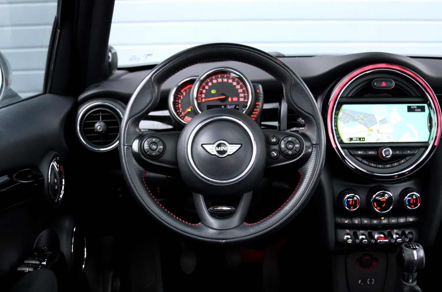 MINI-Cooper-S-F55-2015-X411NV-008.JPG