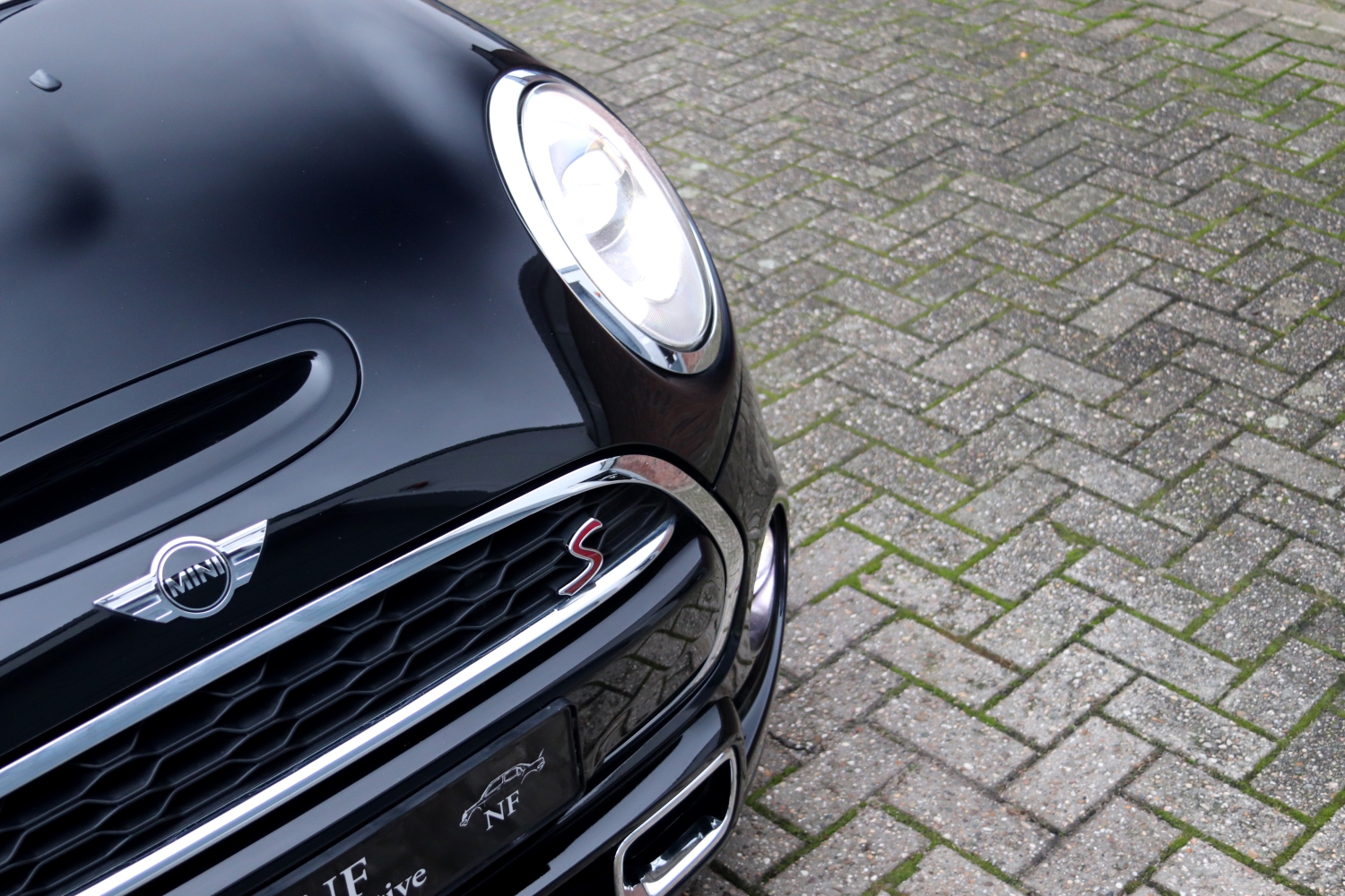 MINI-Cooper-S-F55-2015-X411NV-017.JPG