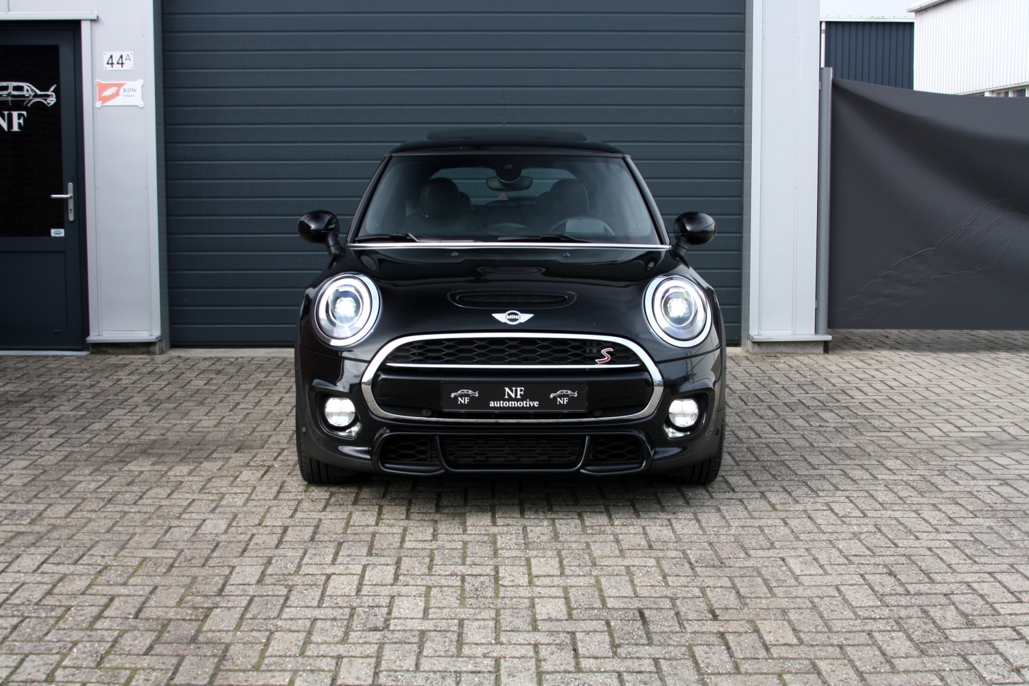 MINI-Cooper-S-F56-2016-002.JPG