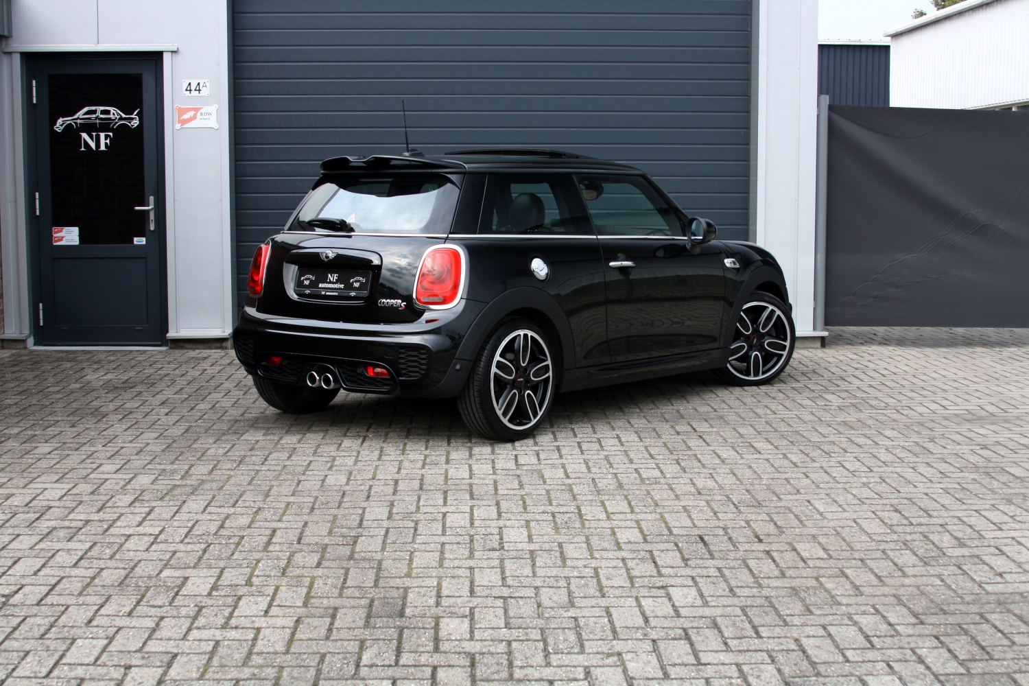 MINI-Cooper-S-F56-2016-005.JPG