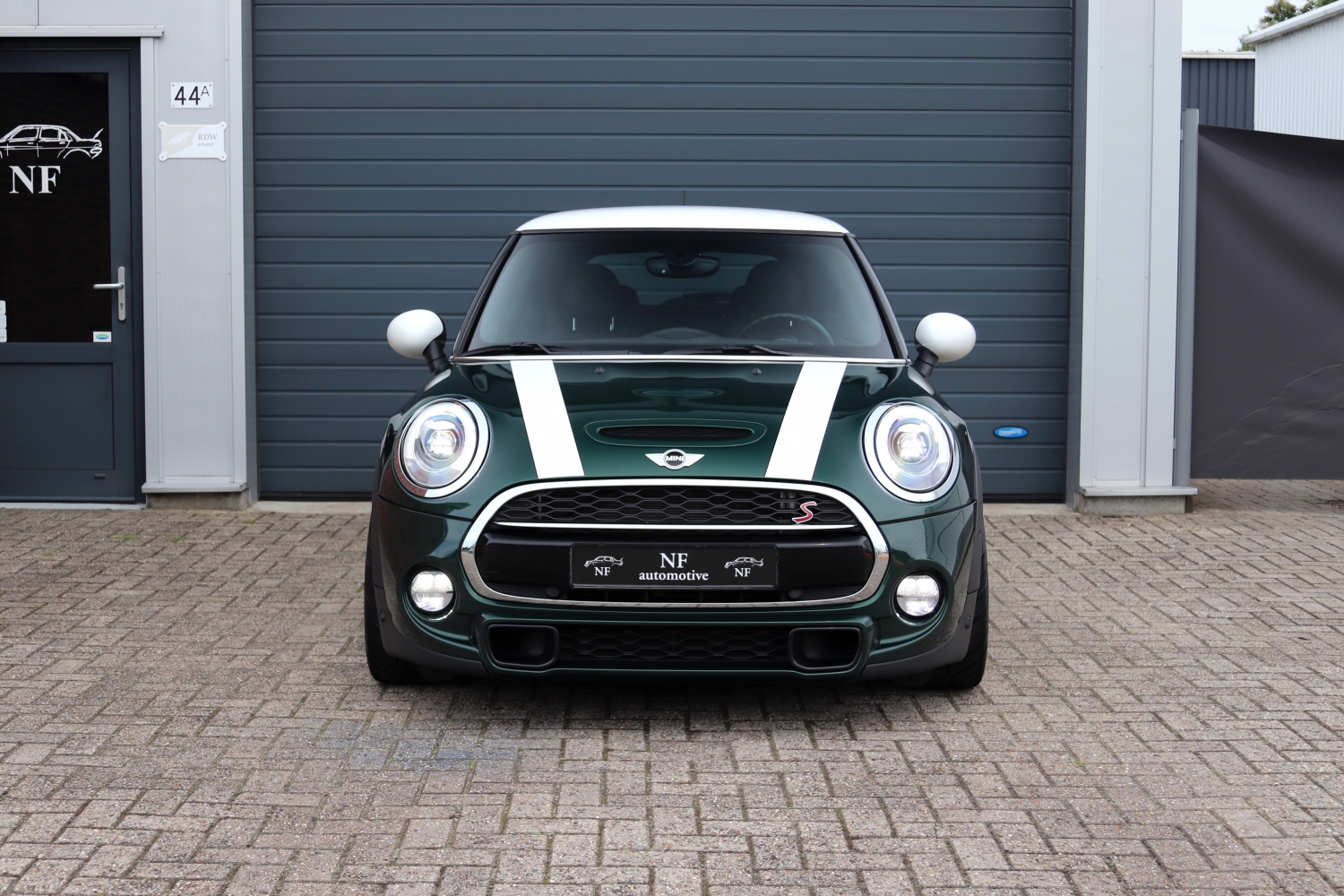 MINI-Cooper-S-F56-BRG-2015-002.JPG