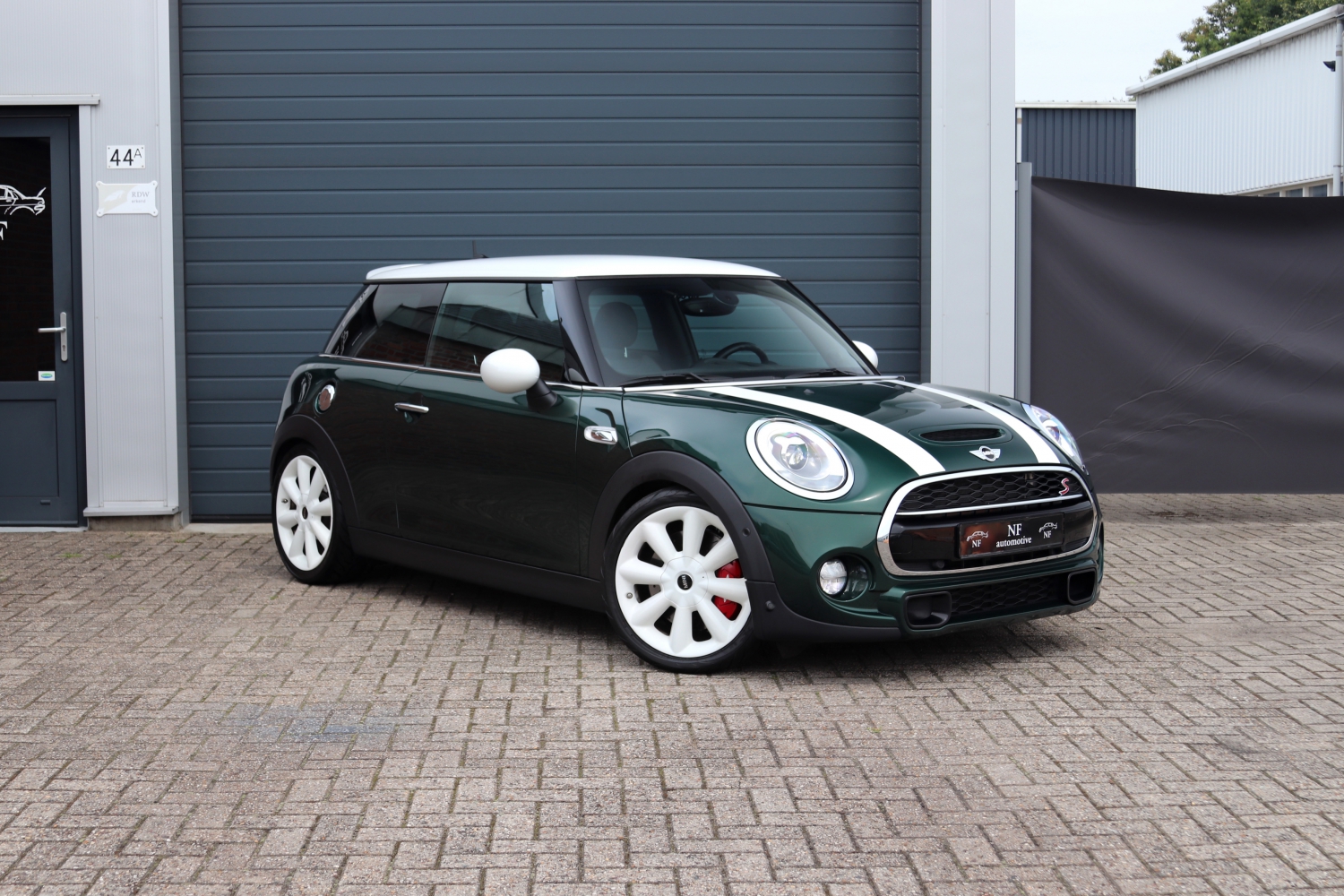 MINI-Cooper-S-F56-BRG-2015-009.JPG