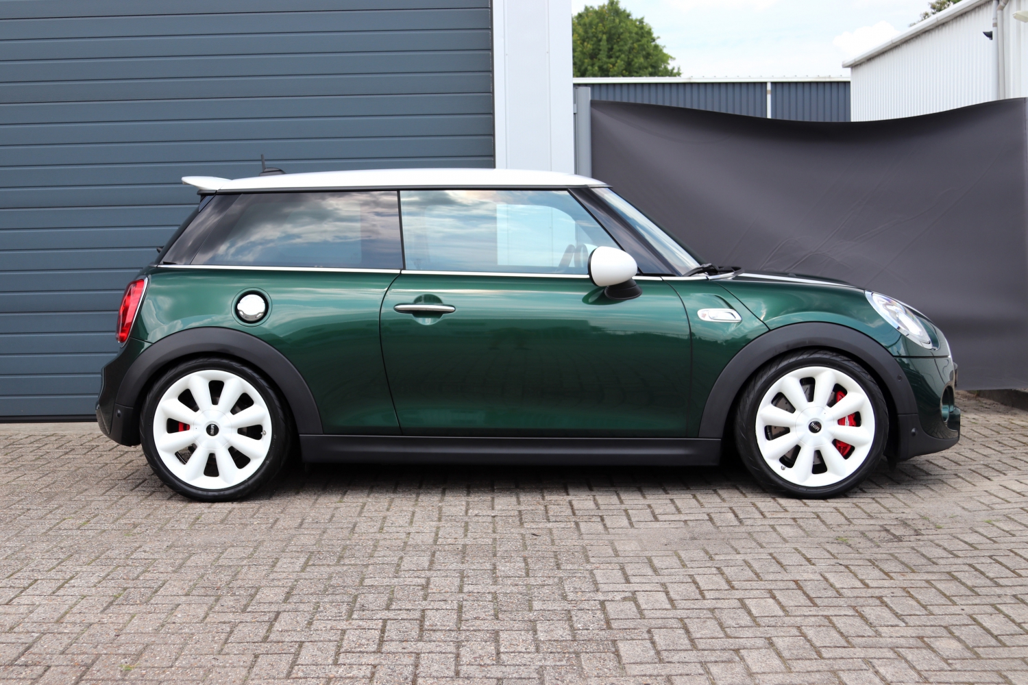 MINI-Cooper-S-F56-BRG-2015-079.JPG